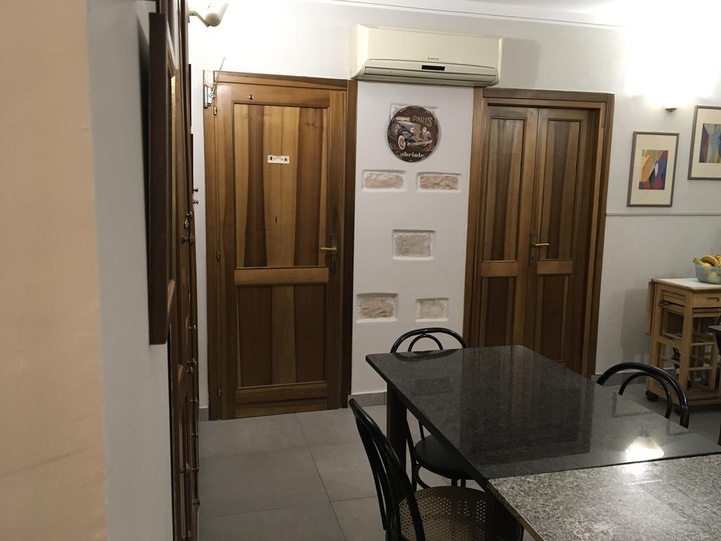 Hotel Bolognese Фолиньо Екстериор снимка